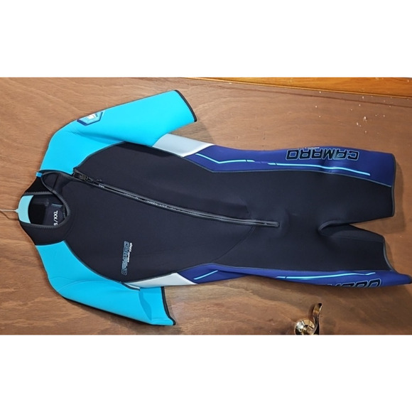 Camaro NWOT Mens XXL Evostretch Voltage Wetsuit Shortie Black Blue Sz 56/XXL